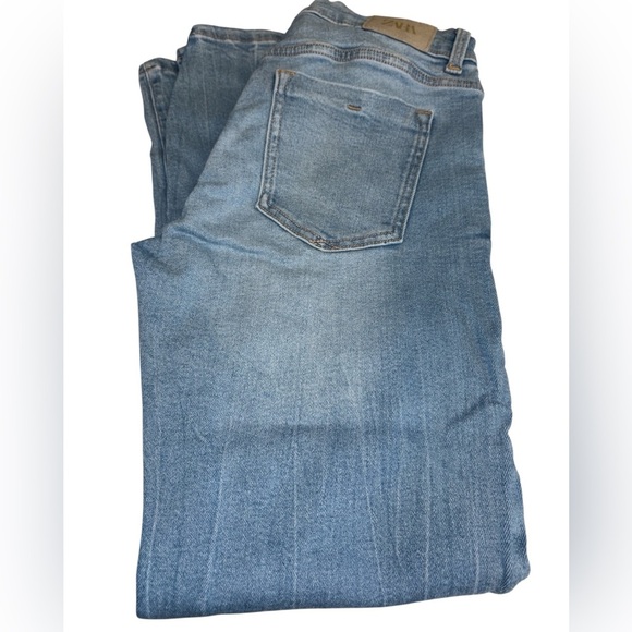 Zara Denim - Zara jeans skinny fit ankle length button/zipper close 5 pockets Size 6